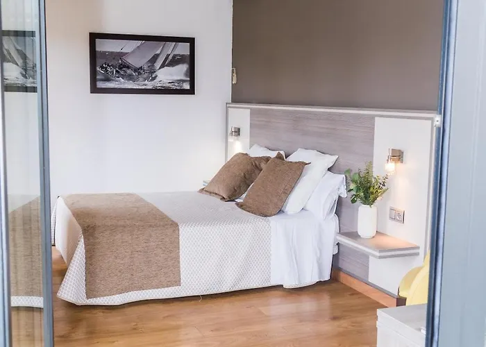 Planas Hotel