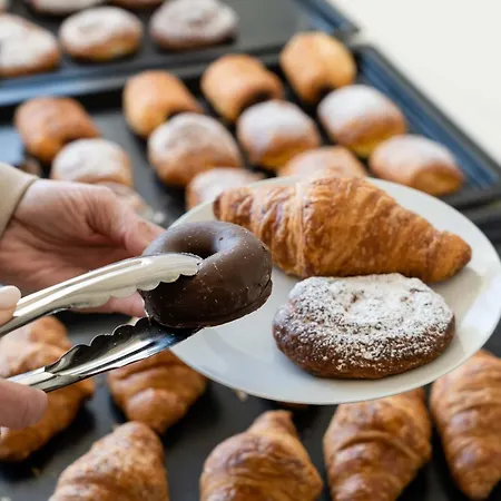 Planas Ξενοδοχείο 3*